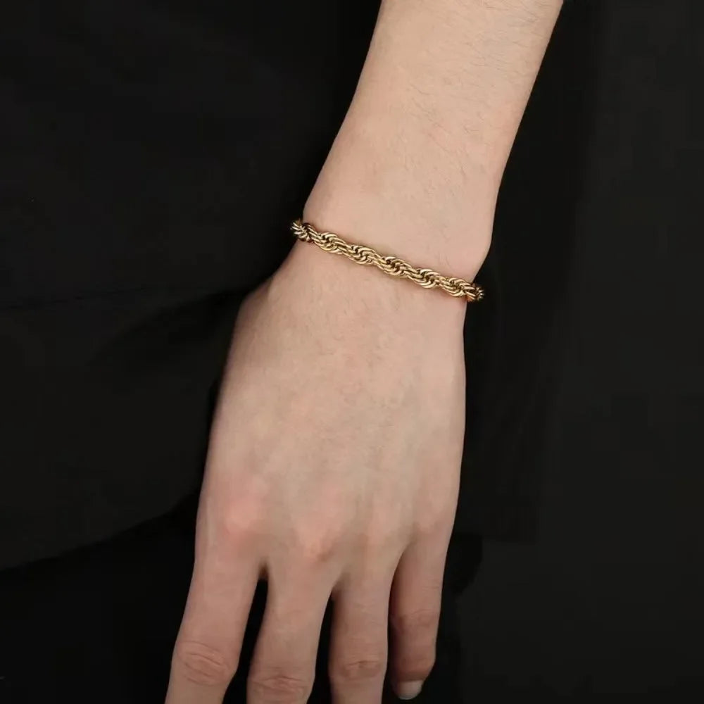 Preciosa pulsera de cadena de 4 mm de plata de ley 925 bañada en oro de 18 quilates