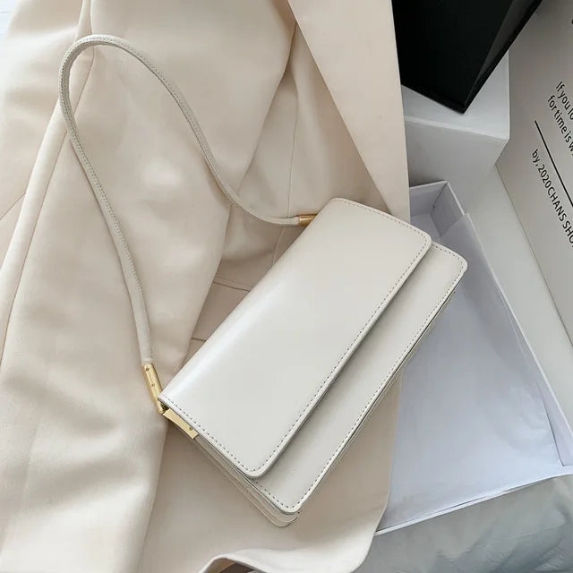 Simple Shoulder Bag for Women – Elegant & Versatile