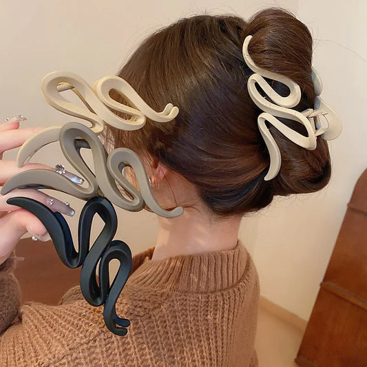 Acrylic Frosted Wave Hair Claw – Stylish & Secure Hold for Any Hairstyle
