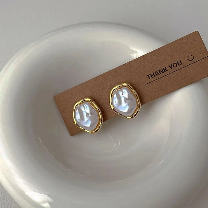 Minimalist Irregular Pearl Stud Earrings – Modern & Elegant