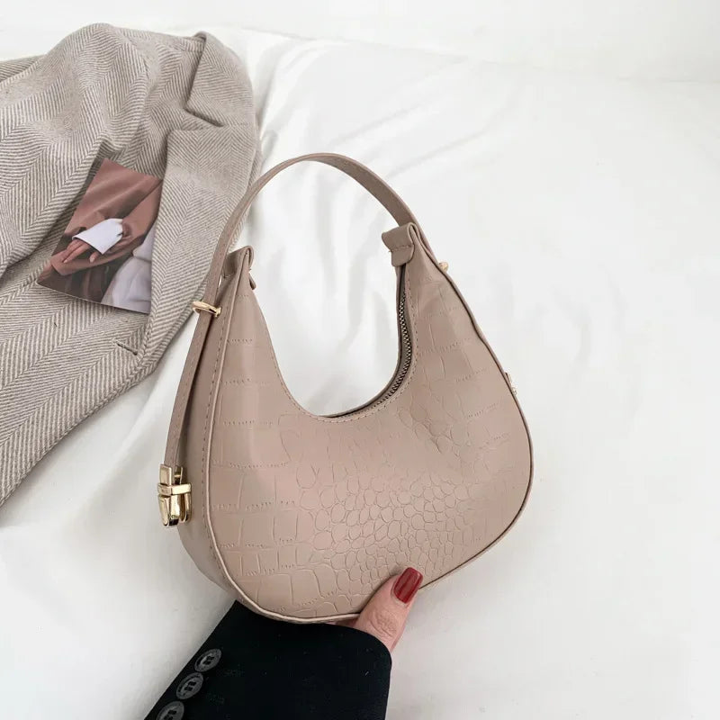 Luxury Shoulder Bag - Chic & Modern Design
