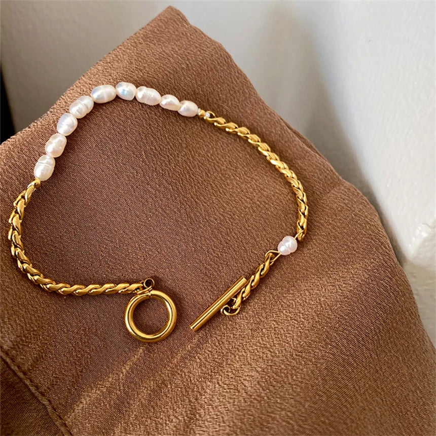Stainless Steel Vintage Pearl & Chain Bracelet – Elegant Statement Jewelry