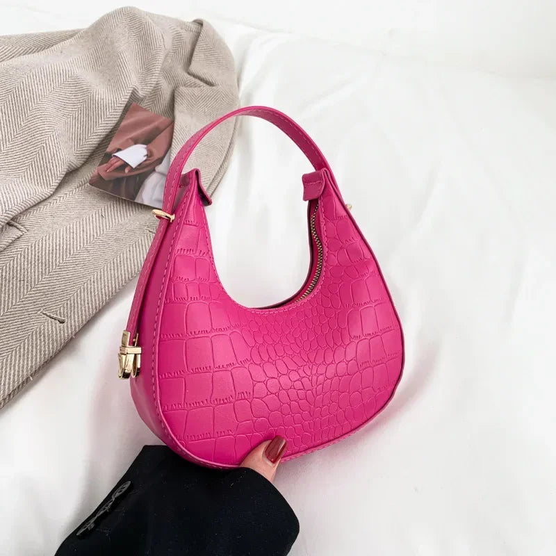 Luxury Shoulder Bag - Chic & Modern Design