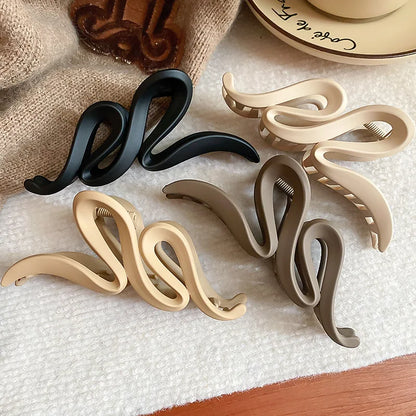 Acrylic Frosted Wave Hair Claw – Stylish & Secure Hold for Any Hairstyle
